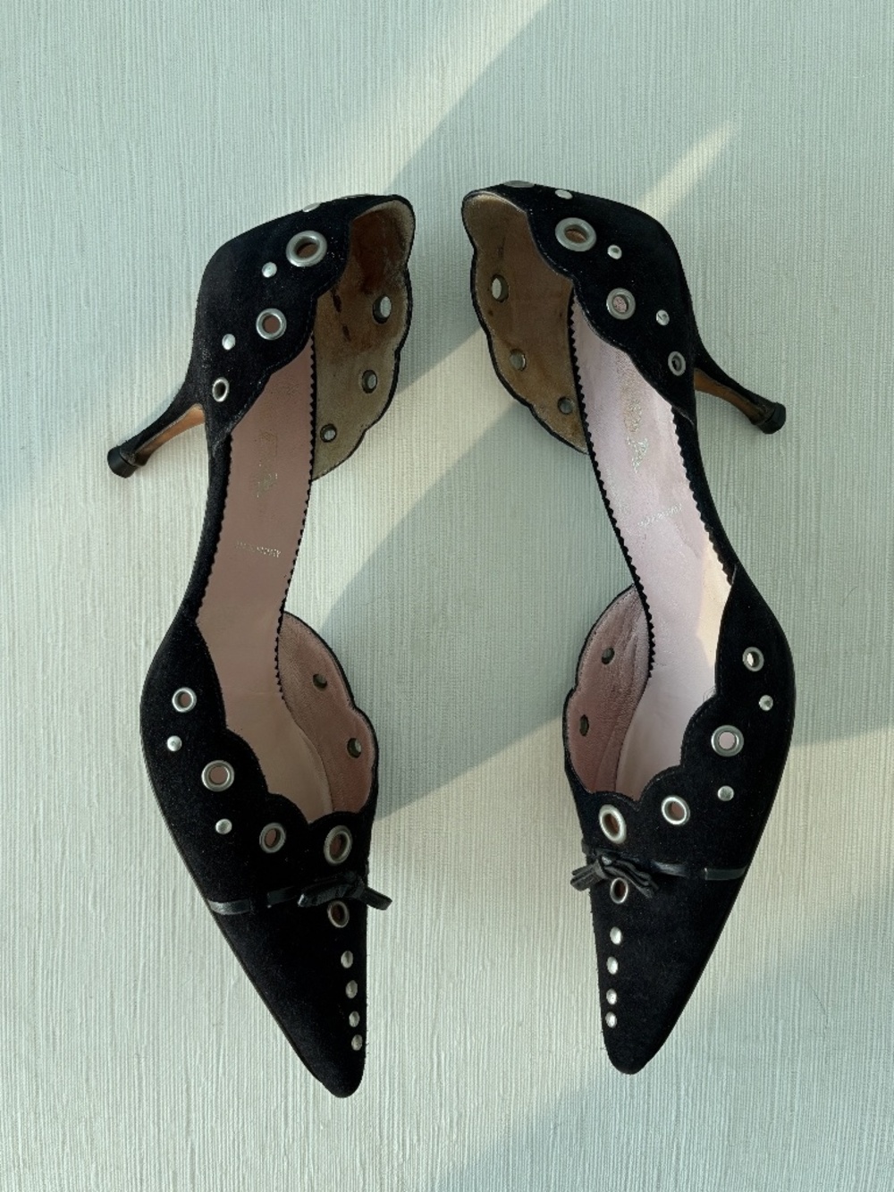 Vintage Prada Y2K Suede Eyelet Bow Kitten Heels EU 37 - Picture 7 of 9
